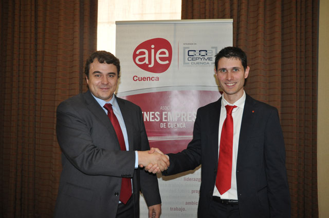 Javier Santiago sustituye a David Peña al frente de la Asociación de Jóvenes Empresarios