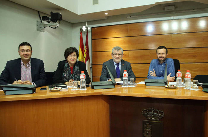 Castilla-La Mancha creará un servicio de formación del profesorado en cada una de las provincias 