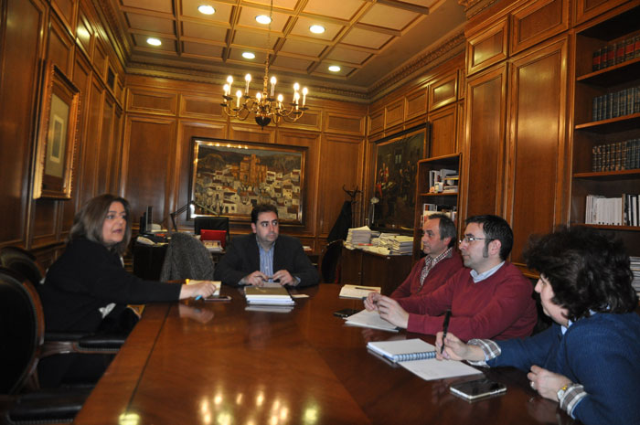 Asociación de Libreros, Diputación y Ayuntamiento aúnan esfuerzos en torno a los eventos sobre el libro
