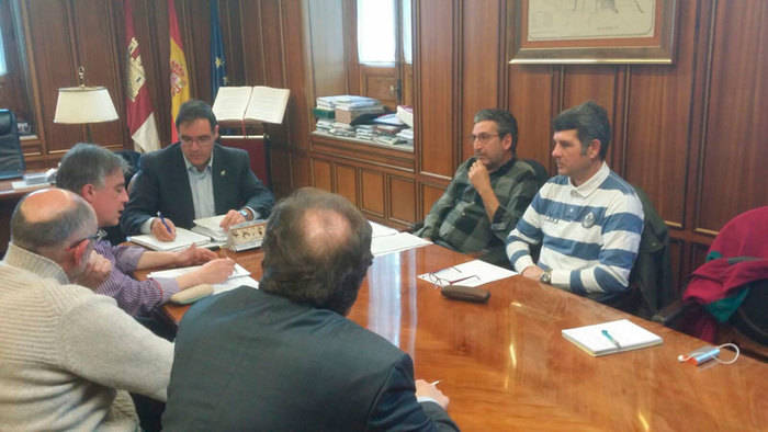 La Plataforma del Ferrocarril de Cuenca valora positivamente el reciente encuentro con el presidente de la Diputación
