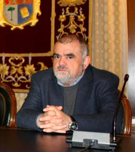 IU pide la dimisión de Francisco Carrascosa