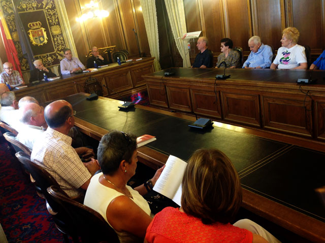 El Palacio de la Diputación acogía la presentación del libro ‘Zarzuela, pueblo de repoblación’
