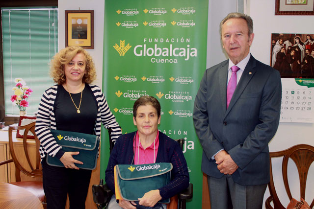 La Fundación Globalcaja Cuenca 'se moja' por la esclerosis múltiple