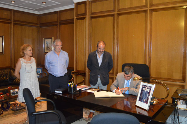El delegado de la Junta se reúne con el Comité Ejecutivo de la Cámara de Comercio de Cuenca para conocer sus necesidades
