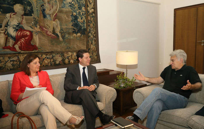 Reunión del Presidente Page con los responsables regionales de CCOO y UGT