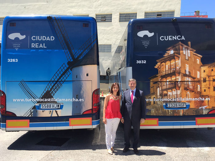 La Junta firma un acuerdo de promoción de la imagen de Castilla-La Mancha con la empresa de autobuses ALSA