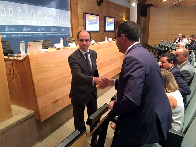 Prieto asiste a la reunión del subsecretario de Hacienda y Función Pública con las Diputaciones sobre contratación pública 