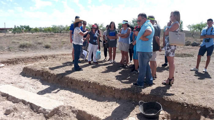 Buena respuesta del público en las visitas guiadas a las excavaciones en curso en el Parque Arqueológico de Segóbriga  