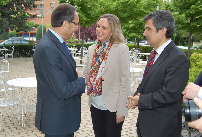 Casero: “El objetivo de la Junta es que las ayudas lleguen a los empresarios de la región y les sean útiles”