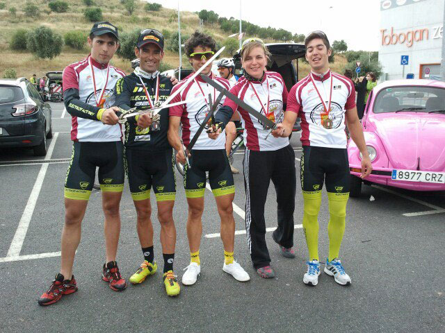 Sebastián Blanco y Longi Córcoles nuevos campeones de Castilla-La Mancha de Mountain Bike 2013
