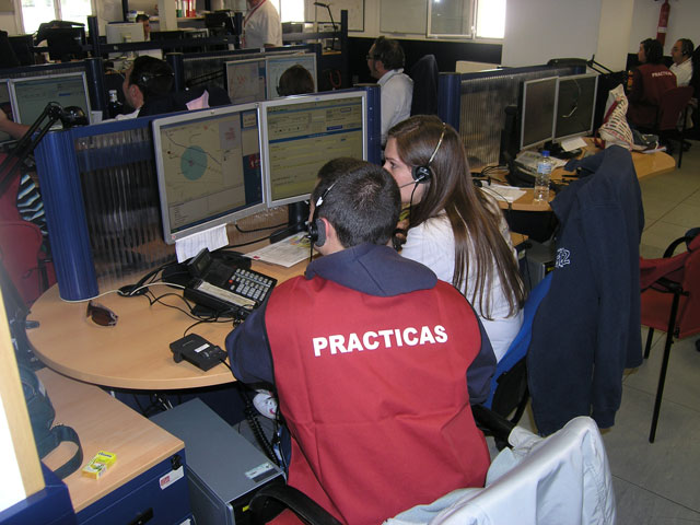 Alumnos de FP de Castilla-La Mancha se forman de manera experimental en el Servicio de Atención de Urgencias 1-1-2
