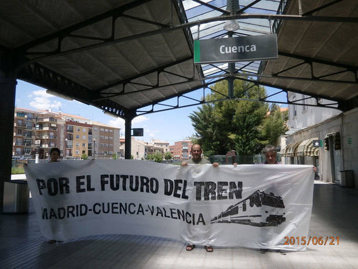 La Plataforma en Defensa del ferrocarril denuncia la eliminación de trenes y el empeoramiento de la línea del tren regional