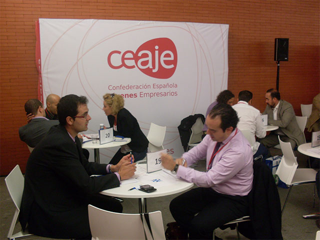 Representantes de AJE Cuenca participan en el v encuentro nacional comercial de jóvenes empresarios