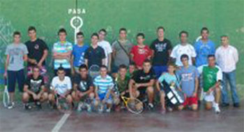 Emocionante campeonato de Frontenis Junior Motilla 2012.