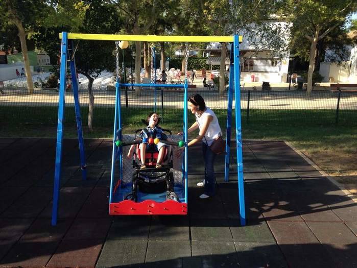 Ciudad Real ya cuenta con columpios adaptados para niños con discapacidad