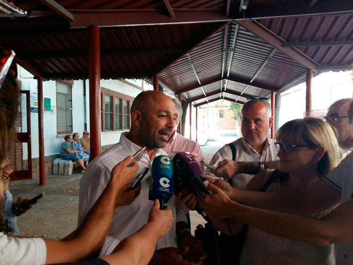 García Molina: “Si hacemos caso a lo visto en plazas y calles, el pálpito es bueno. La gente tiene ganas, quiere un cambio de gobierno y de políticas, no sólo de siglas”