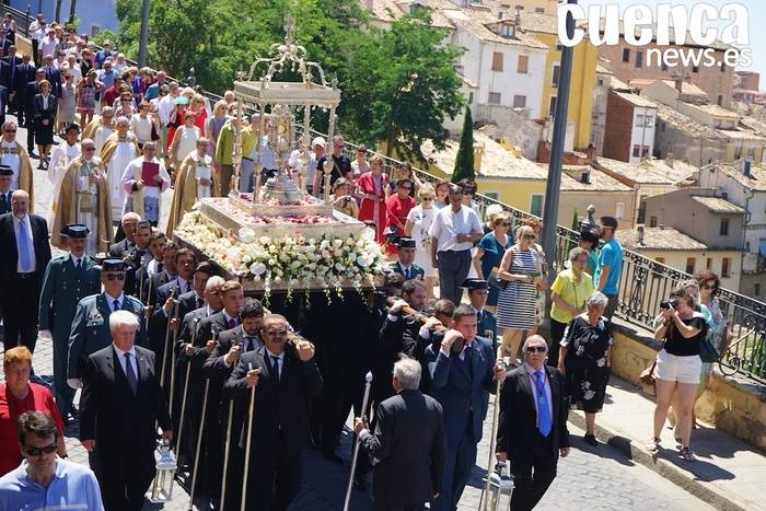 Cuenca celebró el Corpus Chrisit en un domingo ardiente