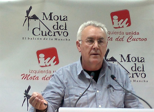 IU Mota presentó su candidatura a las próximas elecciones municipales con el apoyo de Cayo Lara