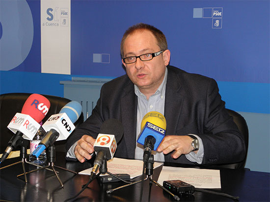 Pérez Tornero: “El retraso en la finalización de las obras a marzo de 2012 podría hacer peligrar el parking de Astrana Marín”
