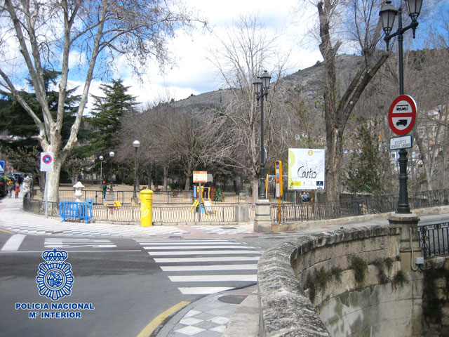 Detenidas 2 personas por robo con violencia e intimidación en la capital