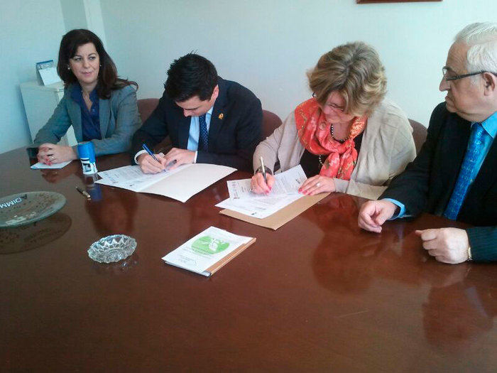 El Ayuntamiento de Pozorrubio  de Santiago e ISTur  firman un acuerdo de colaboración