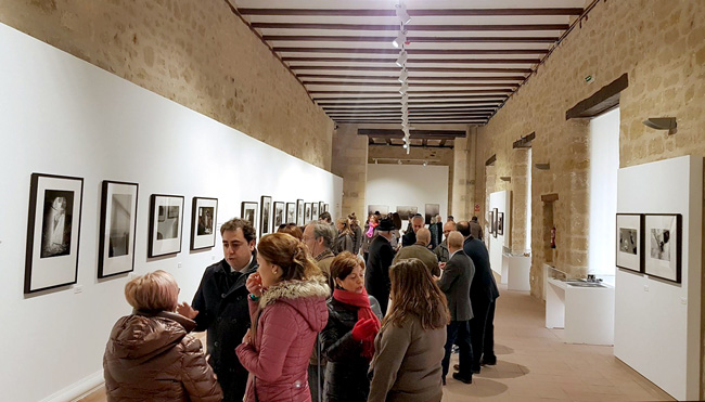 El Museo de Fotografía de Huete muestra la “visión analógica” del fotógrafo conquense Ismael Sarrión 
