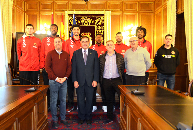 Diputación mantiene su respaldo al C.D. Basket Quintanar y a la promoción del baloncesto en la provincia