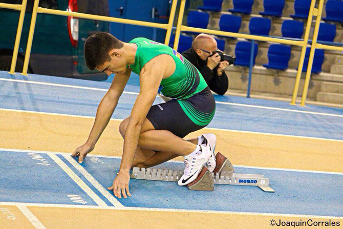 Alberto Calero vence en los 200 metros lisos y queda segundo en los 60 metros lisos en el Campeonato Autonómico Junior en Pista Cubierta Comunidad Valenciana