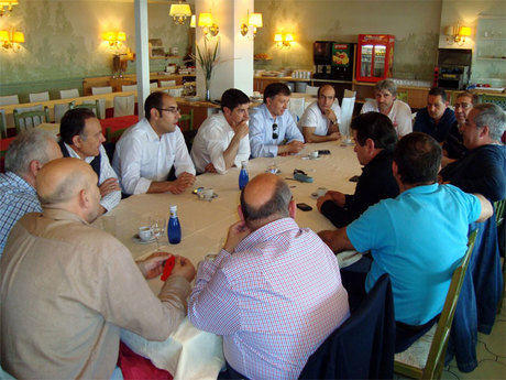 Ávila se reúne con los trabajadores autónomos para analizar los problemas del sector en la ciudad