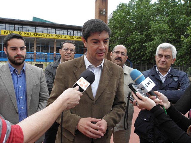 Ávila se compromete a abrir las instalaciones deportivas municipales los domingos y días festivos