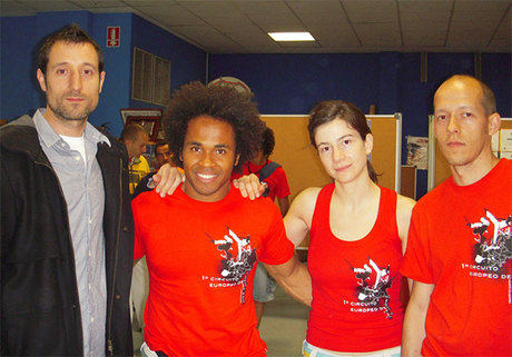 El candidato por UCiD, Ángel Jiménez asiste a la clausura de circuito Capoeira 