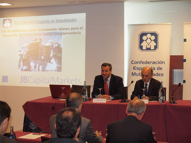 El alcalde inaugura las jornadas de trabajo de la Confederación Española de Mutualidades