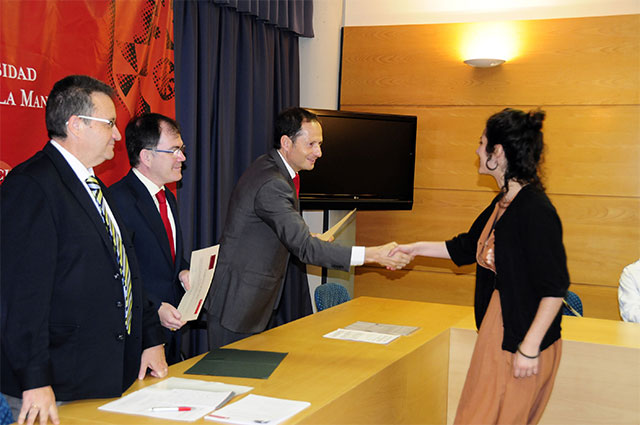 La Universidad regional convoca las becas UCLM-Banco Santander