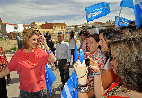 Cospedal: “Si pensara como Barreda, que el desempleo me supera, no me presentaba a las elecciones”