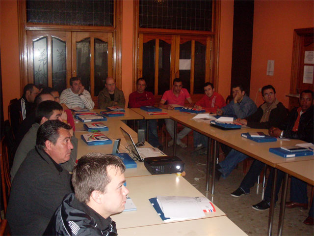 CEOE CEPYME Cuenca formó a diecisiete personas en Motilla para obtener la tarjeta profesional de la construcción y el metal