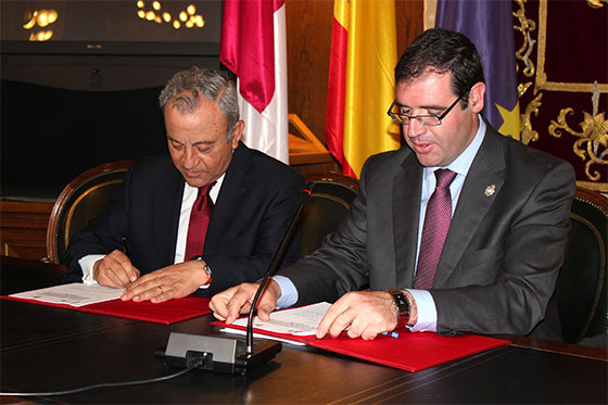 La Diputación Provincial y el IDC Cuenca firman el convenio de 2012 para la gestión de ‘Europe Direct Cuenca’