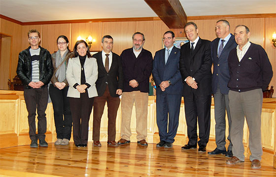 Visita institucional de tres directores generales de la Junta a Valverde de Júcar, Valera de Abajo y Valeria