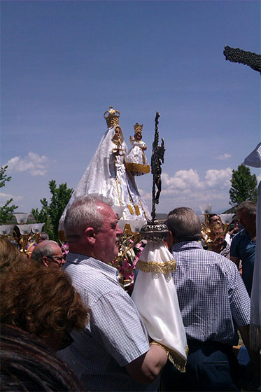 La Virgen de la Fuen María, nexo de unión de dos pueblos