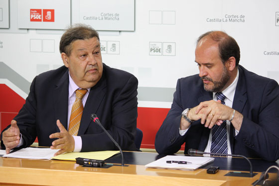 El PSOE exige a Cospedal que se pronuncie sobre los cinco pactos propuestos por García-Page y pide al Gobierno que le entregue los presupuestos regionales antes de aprobarlos