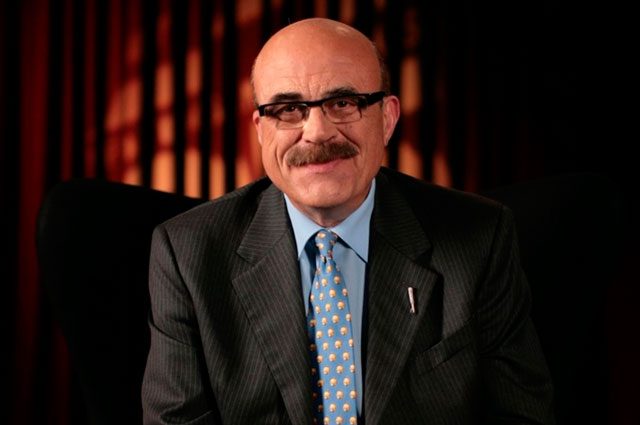 Cospedal lamenta el fallecimiento de Constantino Romero