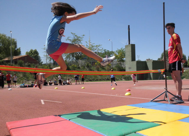 El programa escolar “Miniatletismo en la escuela 2014” va llegando a su fin