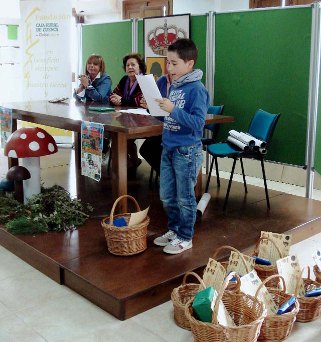 La fundación Caja Rural de Cuenca de Globalcaja, con la asociación micológica 'El Valle'