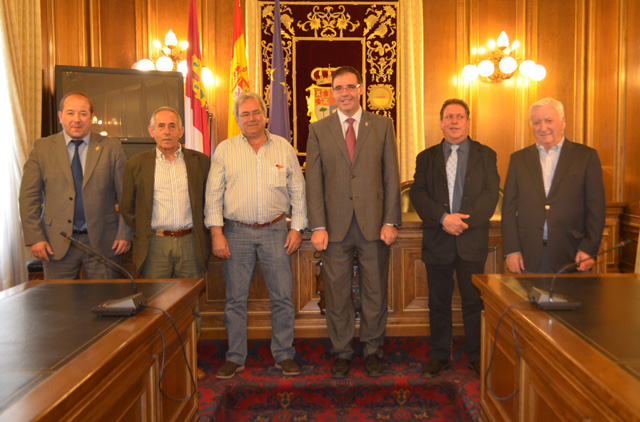 La Diputación seguirá apoyando a los ayuntamientos en la organización de ferias
