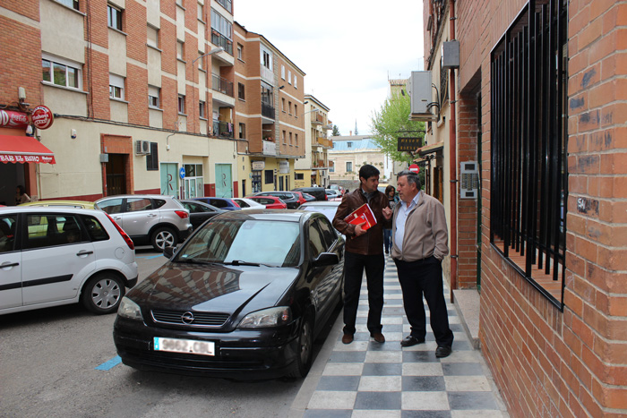 Ávila visita el Pozo de las Nieves para conocer las propuestas de los vecinos