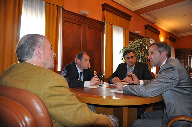 Los técnicos de CEOE CEPYME Cuenca se reúnen con el subdelegado para garantizar la seguridad de las empresas