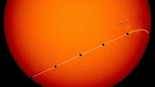 El tránsito de Mercurio delante del Sol se podrá ver este lunes desde la plaza de Mangana 
