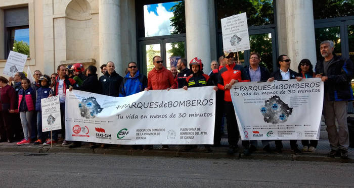 Los bomberos de Cuenca se concentran por segunda vez para pedir más parques
