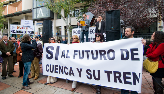 La plataforma del tren apoya la “III Marcha Ciclista Valencia-Cuenca”