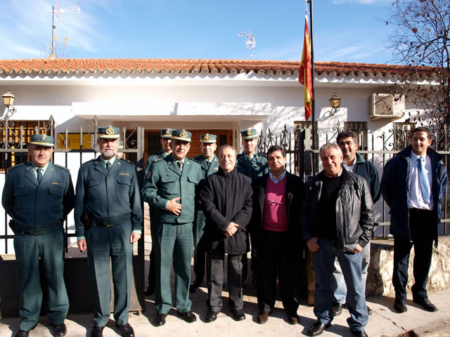 El Subdelegado del Gobierno visita las nuevas dependencias de la Guardia Civil en Villalba del Rey