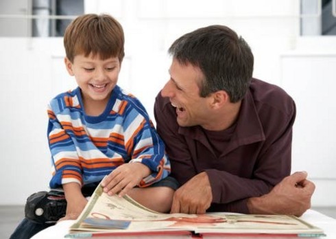 Sanidad y Asuntos Sociales inicia una campaña de captación de familias acogedoras en el sur de la provincia